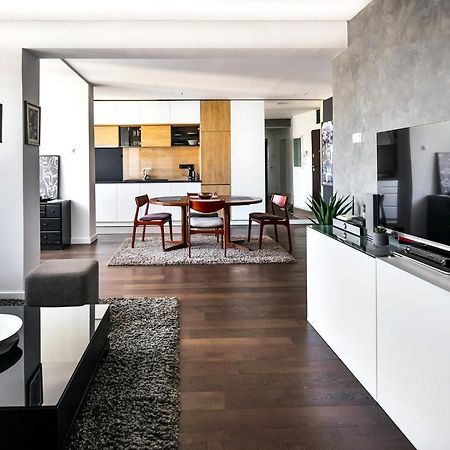 2 Bedroom Penthouse In City Center, Free Parking Sarajevo Exterior photo